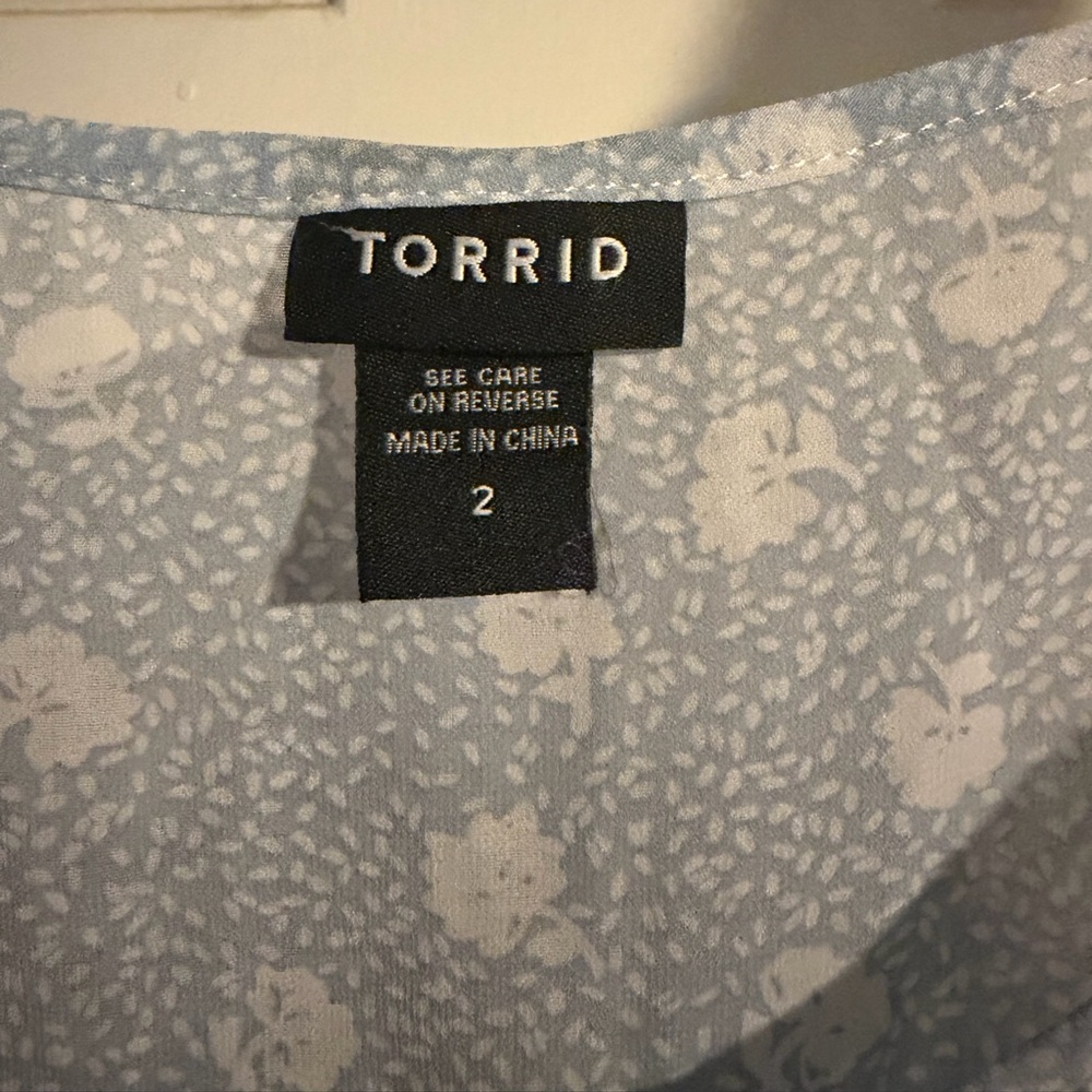 Torrid Top - Picture 2 of 7